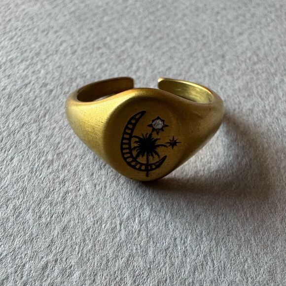 Gold Ring with Palm Tree Design M520 - Picture 2 of 4